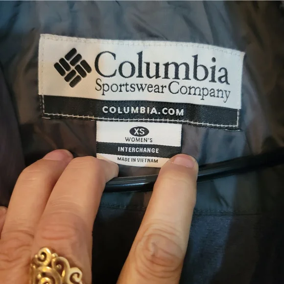 Women's Columbia Jacket Small Gray - Picture 9 of 11